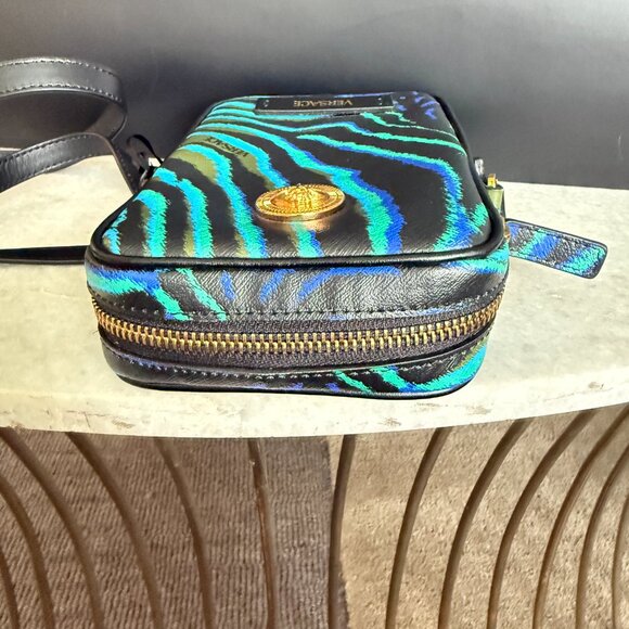 Versace Medusa Printed Calf Leather Tiger Blue/Black 100792 Phone case Bag - Picture 8 of 16